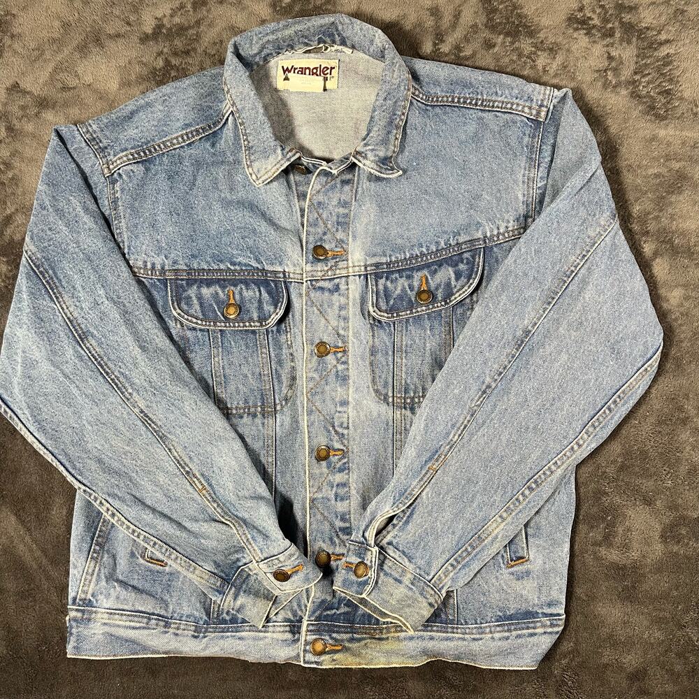 Vintage 90s Wrangler Rugged Wear Denim Trucker Thrashed Washed Jacket Size Large